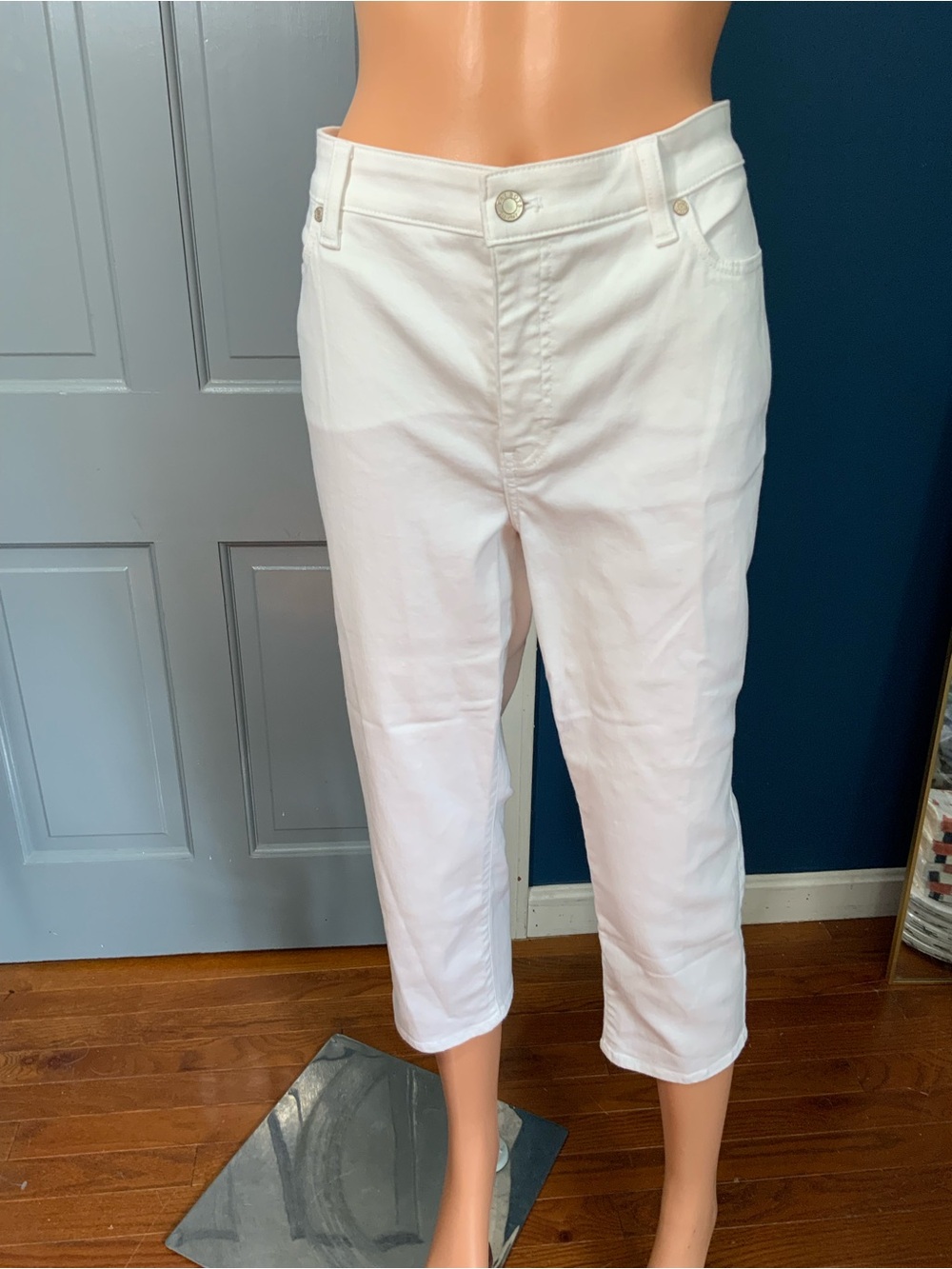 Talbots White Cropped Ankle Jeans